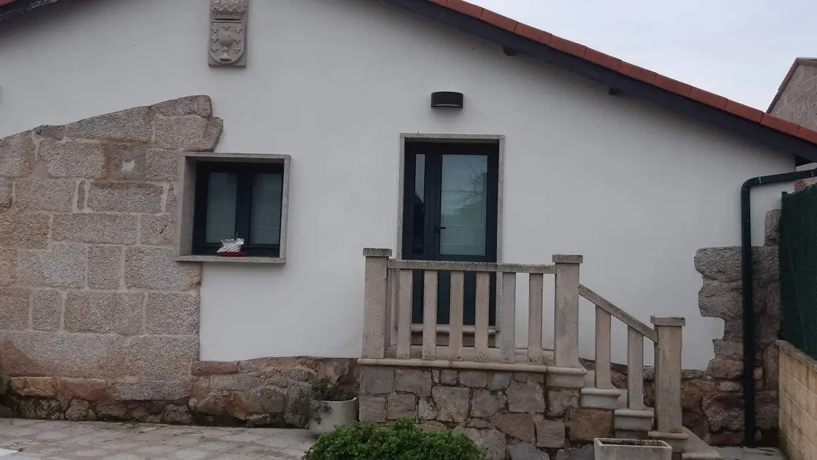 Straight Stone Railing for an Entrance Terrace