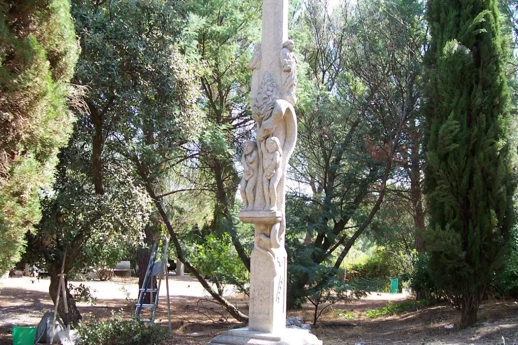 Cruceiro monumental