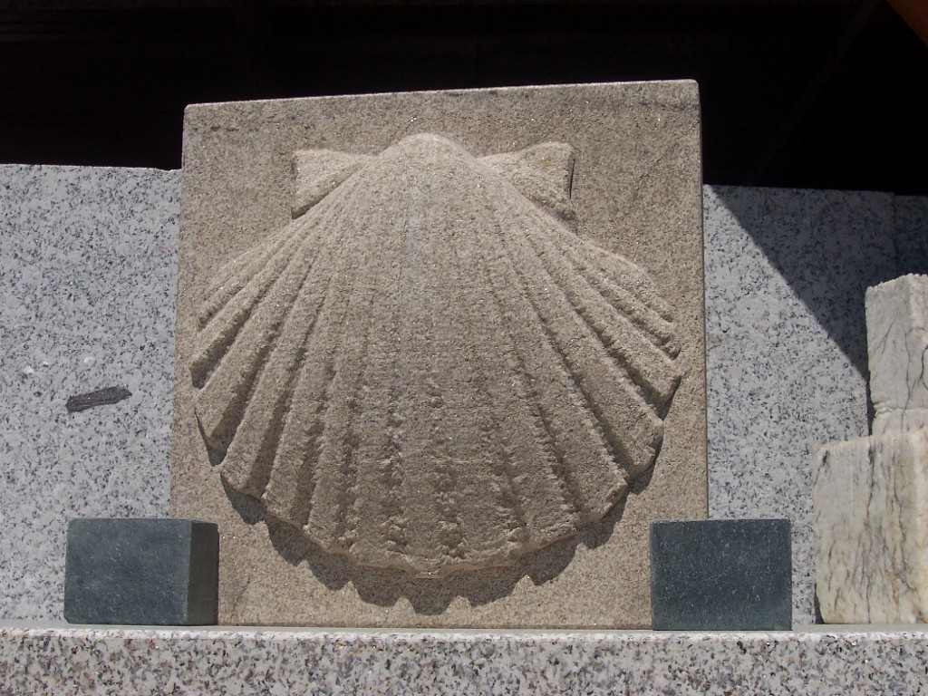 Escultura de Vieira en Granito: Relieve Artístico