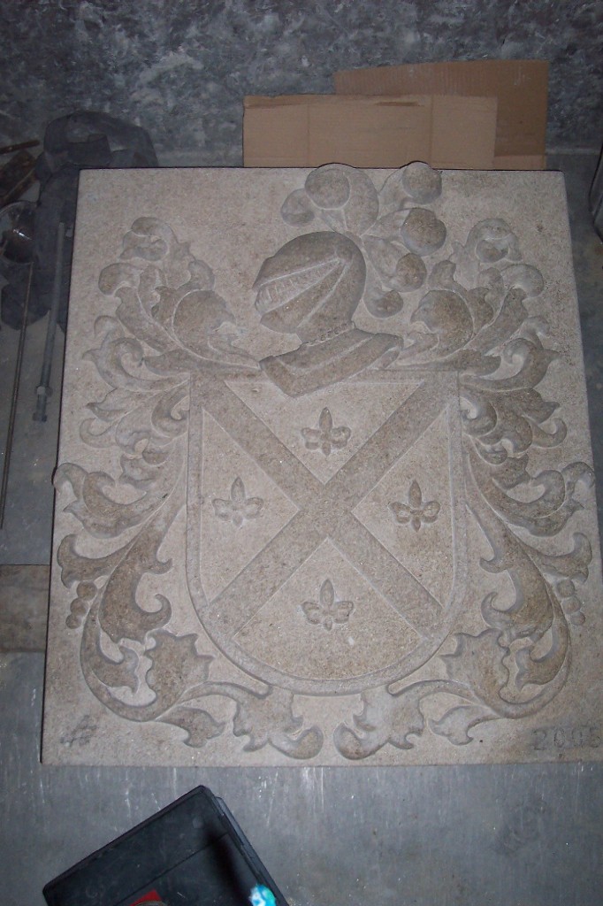 Escudo de Linaje con Sotuer y Flor de Lis